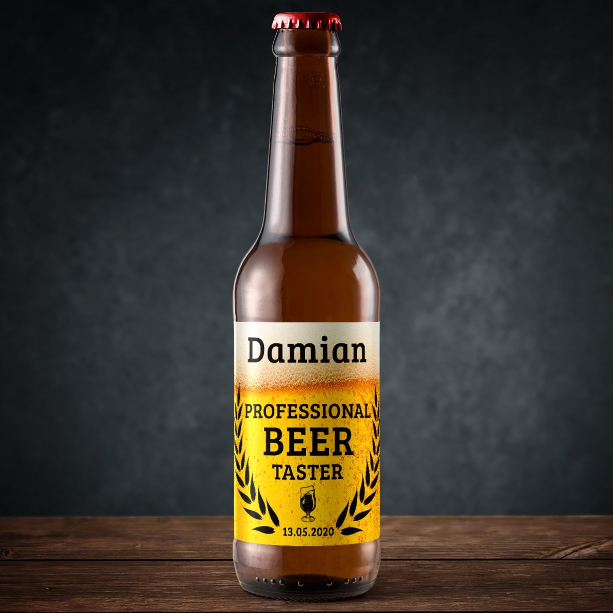Προσωποποιημένη μπύρα με κείμενο - Beer taster