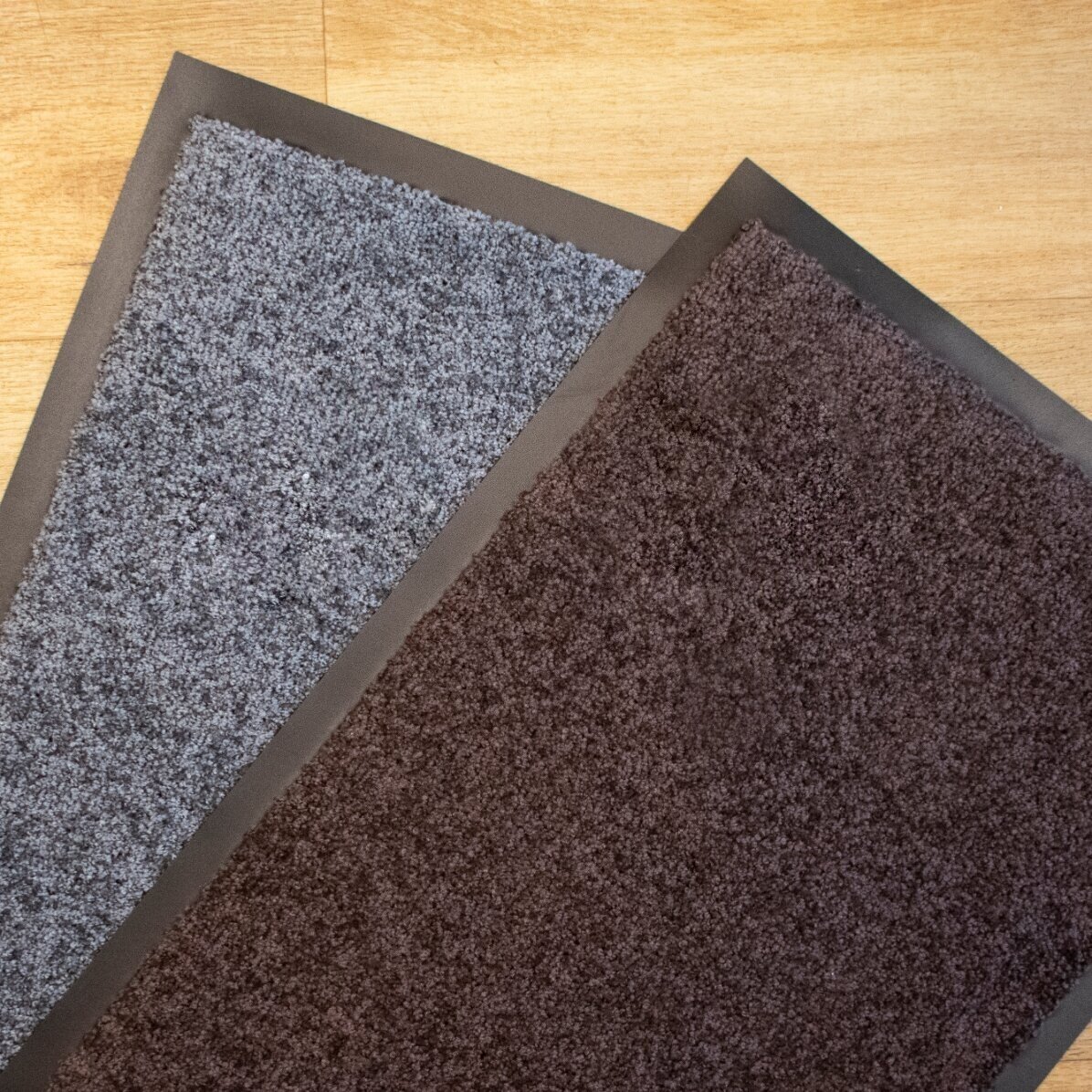 Customised indoor entrance mat with logo - Dark brown
