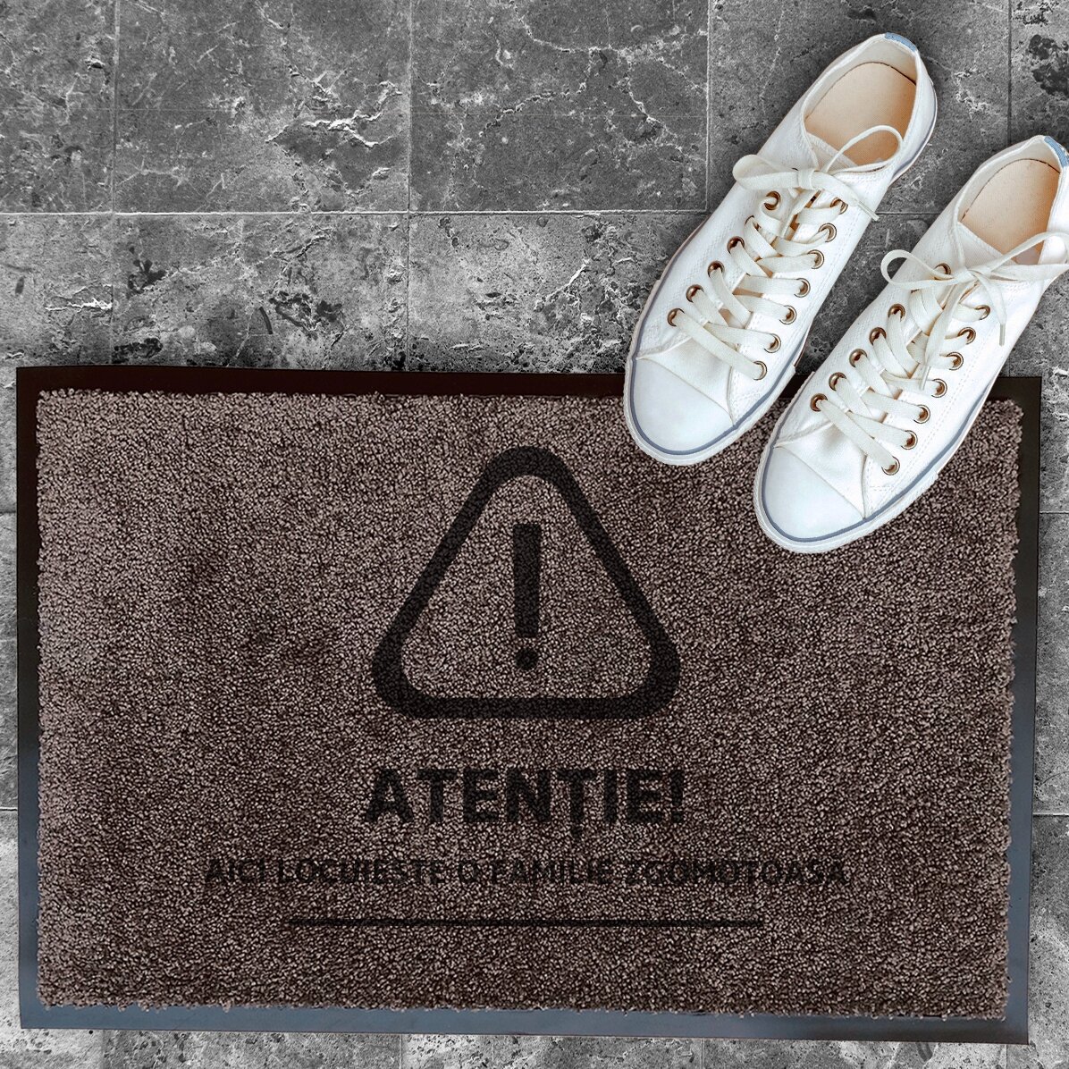 Customised indoor entrance mat - Attention!