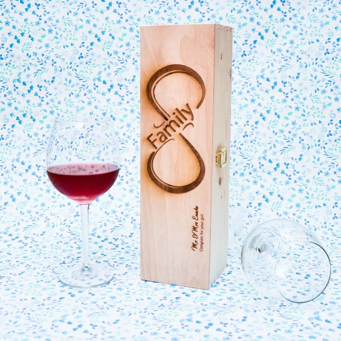 Personalised wine box - Infinite Family