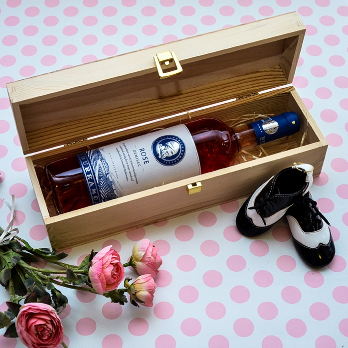 Προσωποποιημένο κουτί κρασιού - «just married»