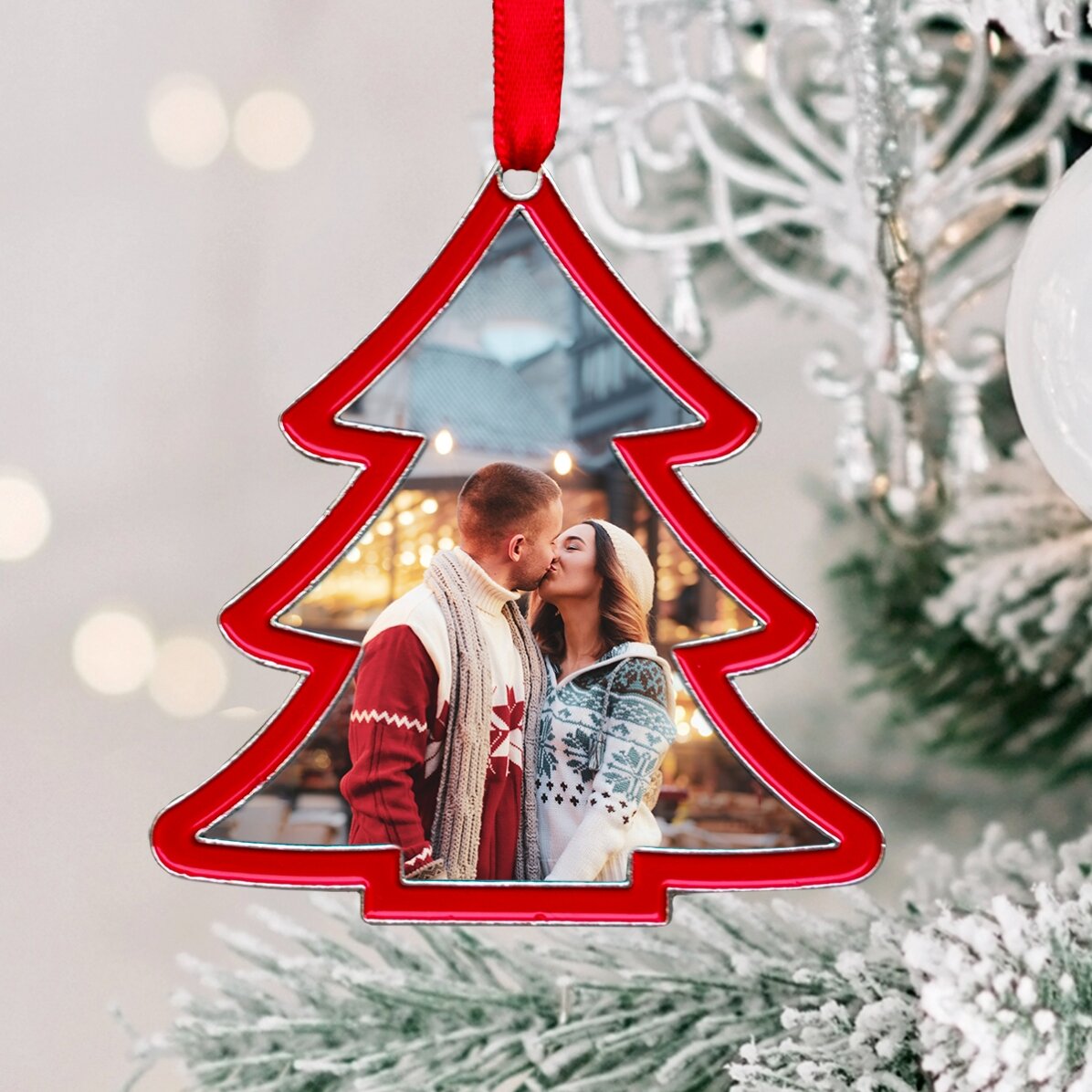 Personalised Christmas tree decoration with a photo - Bradut model