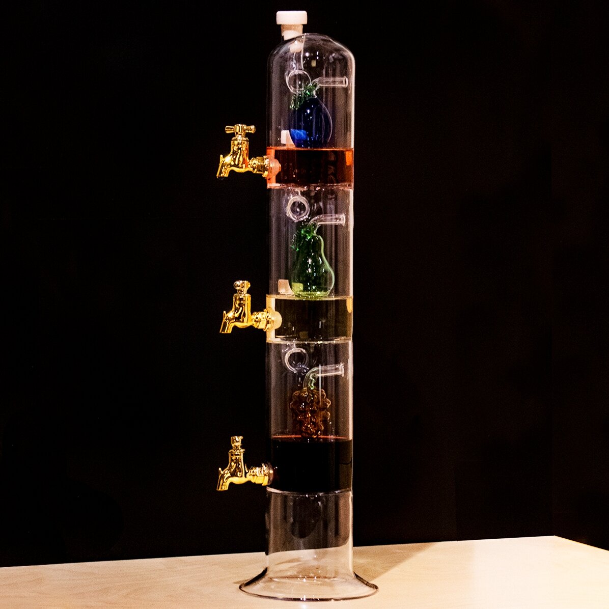 Drinks set with 3 tiers and 6 glasses