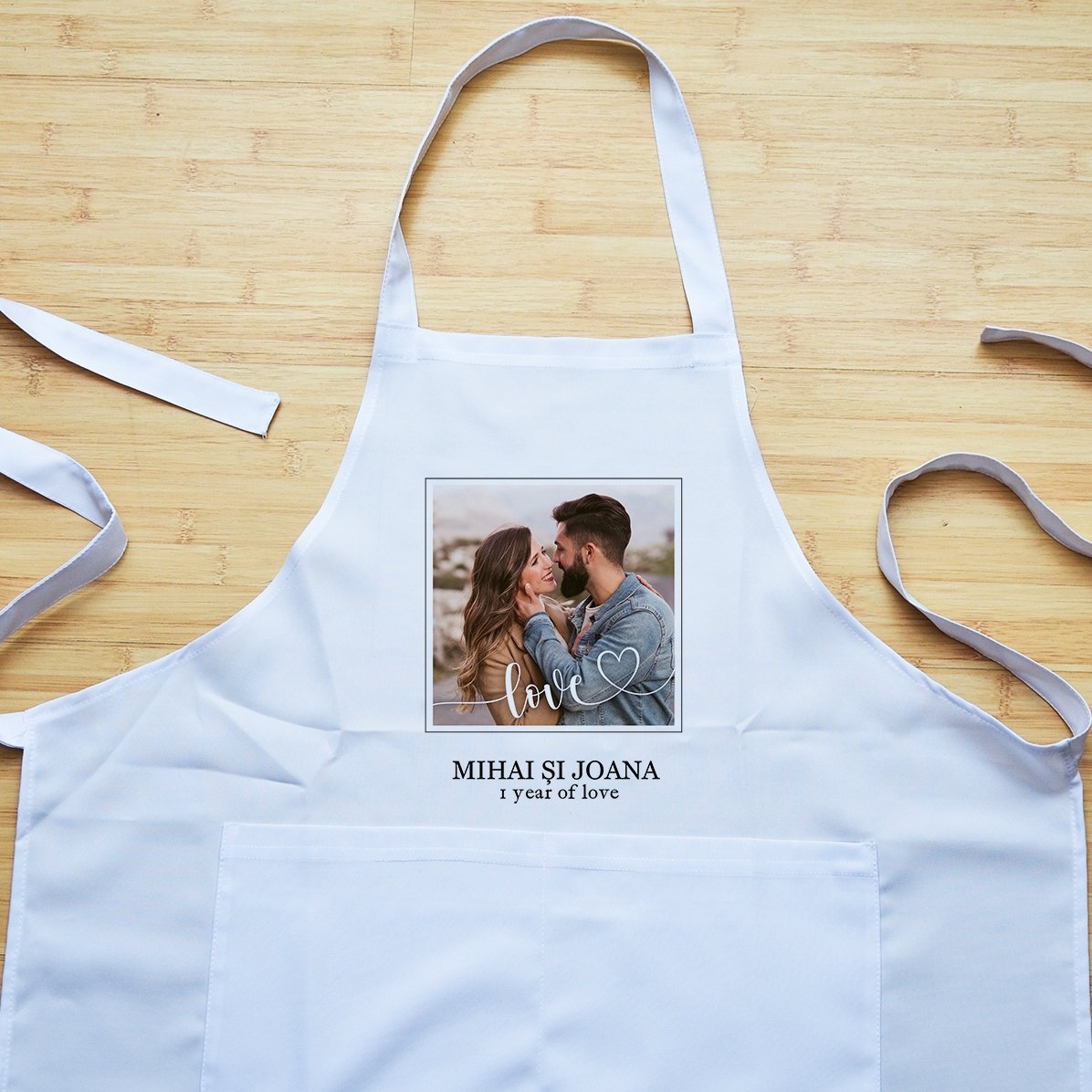 Personalised apron with text and a photo - Love