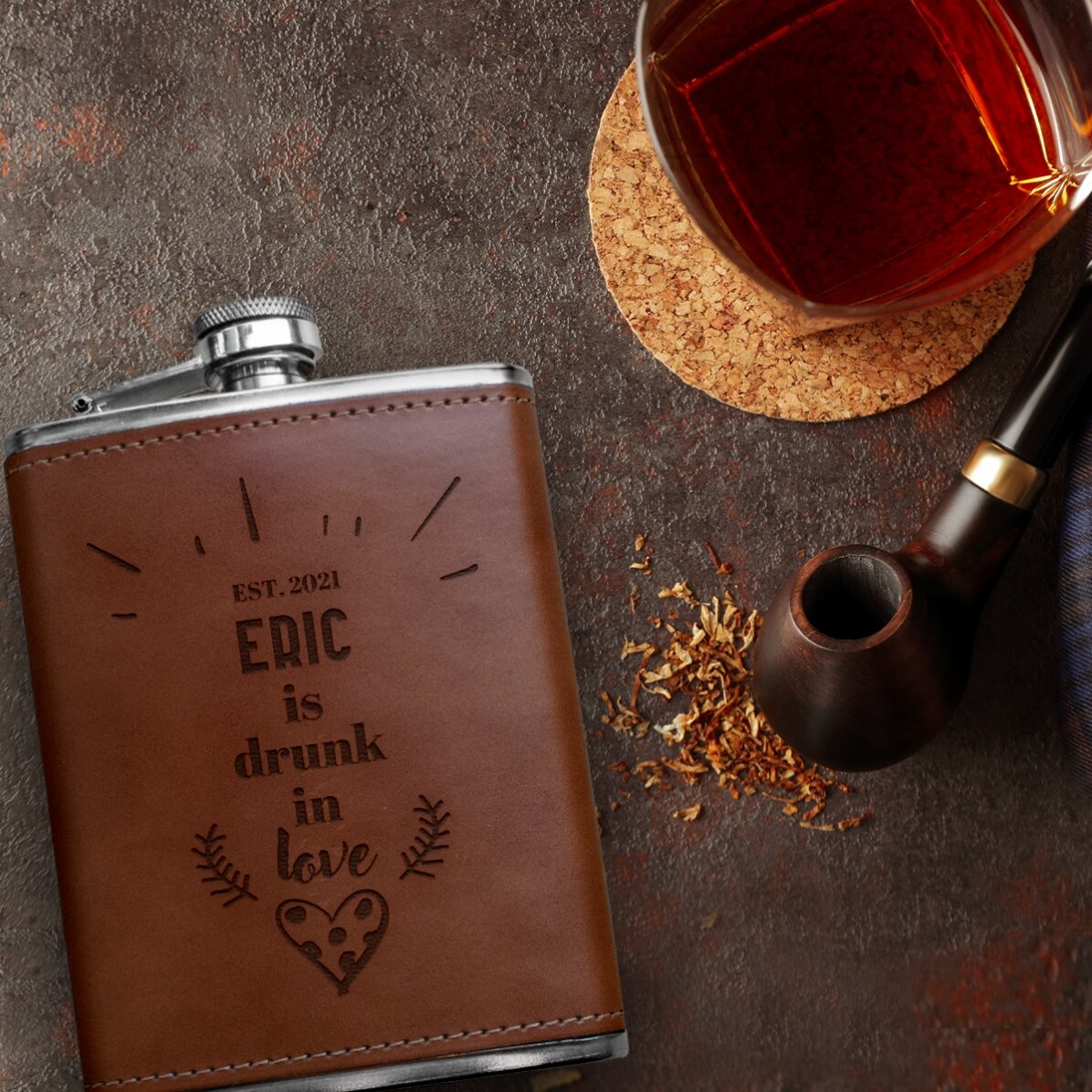 Προσωποποιημένο μπουκαλάκι τσέπης με δερμάτινη επένδυση - Drunk in love