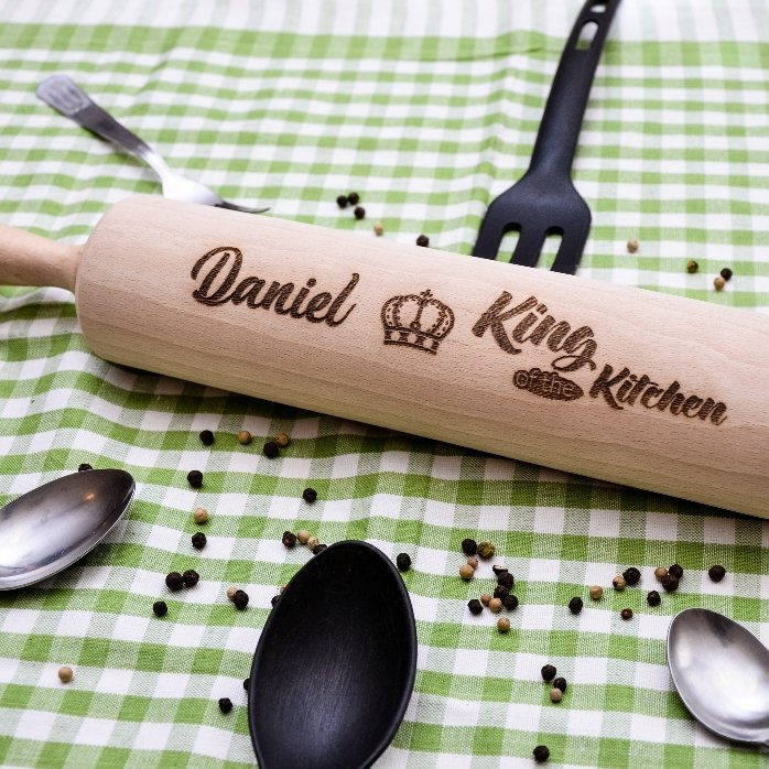 Personalised wooden rolling pin - King of the Kitchen