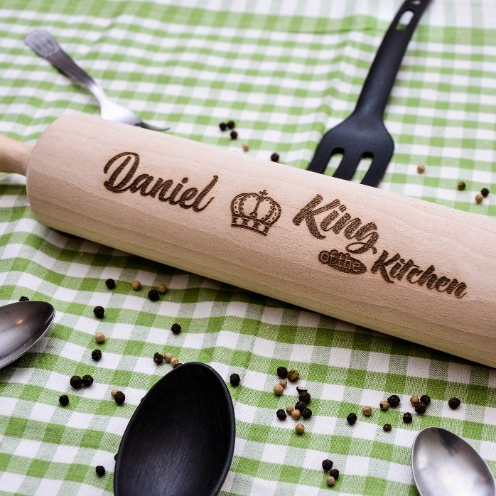 Personalised wooden rolling pin - King of the Kitchen