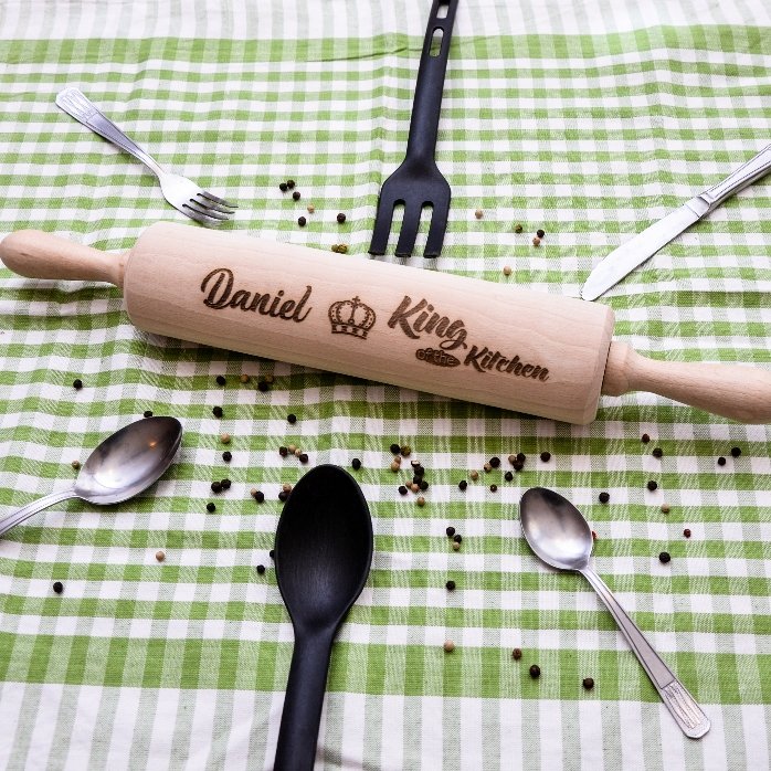 Personalised wooden rolling pin - King of the Kitchen