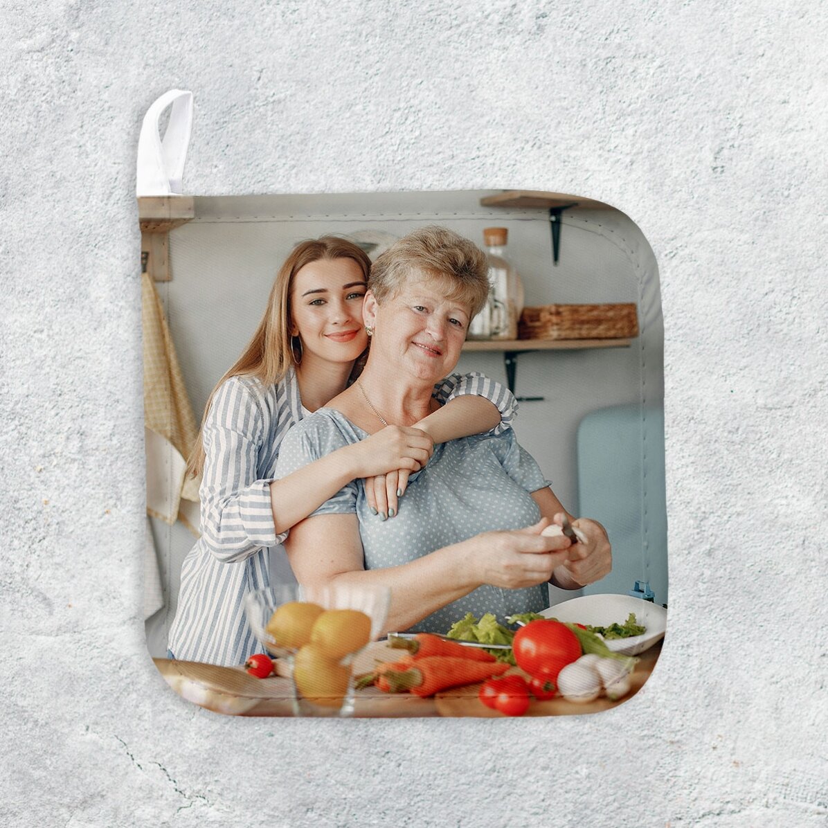 Personalised hot pot holder with a photo