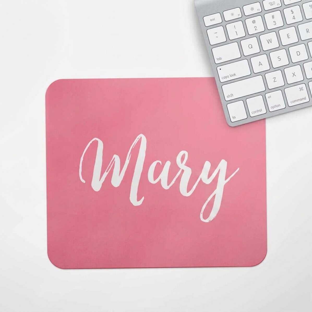 Προσαρμοσμένο mouse pad με όνομα και πολύχρωμο φόντο