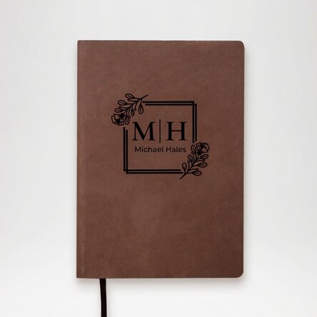 Personalised leather diary with initials and name - Elegant