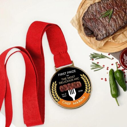 Personalised medal with message - Little Champion