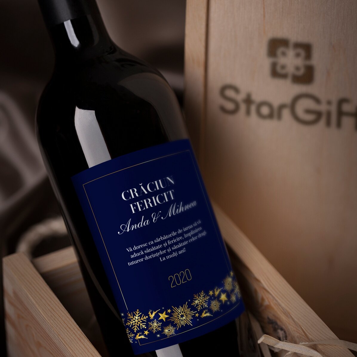 Personalised wine with text - Golden Snowflakes